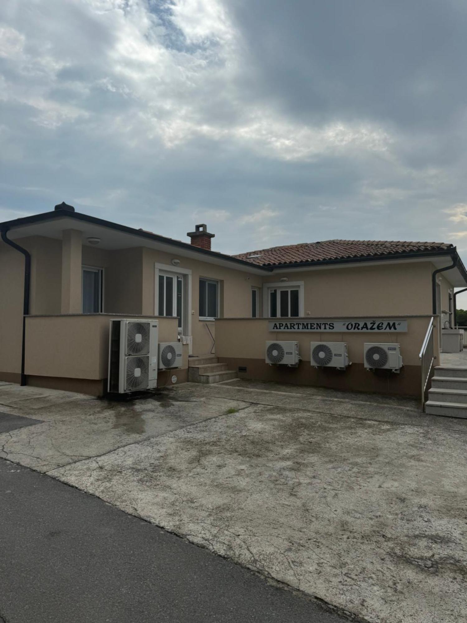 Apartments And Rooms Orazem Zoro Portorož Buitenkant foto