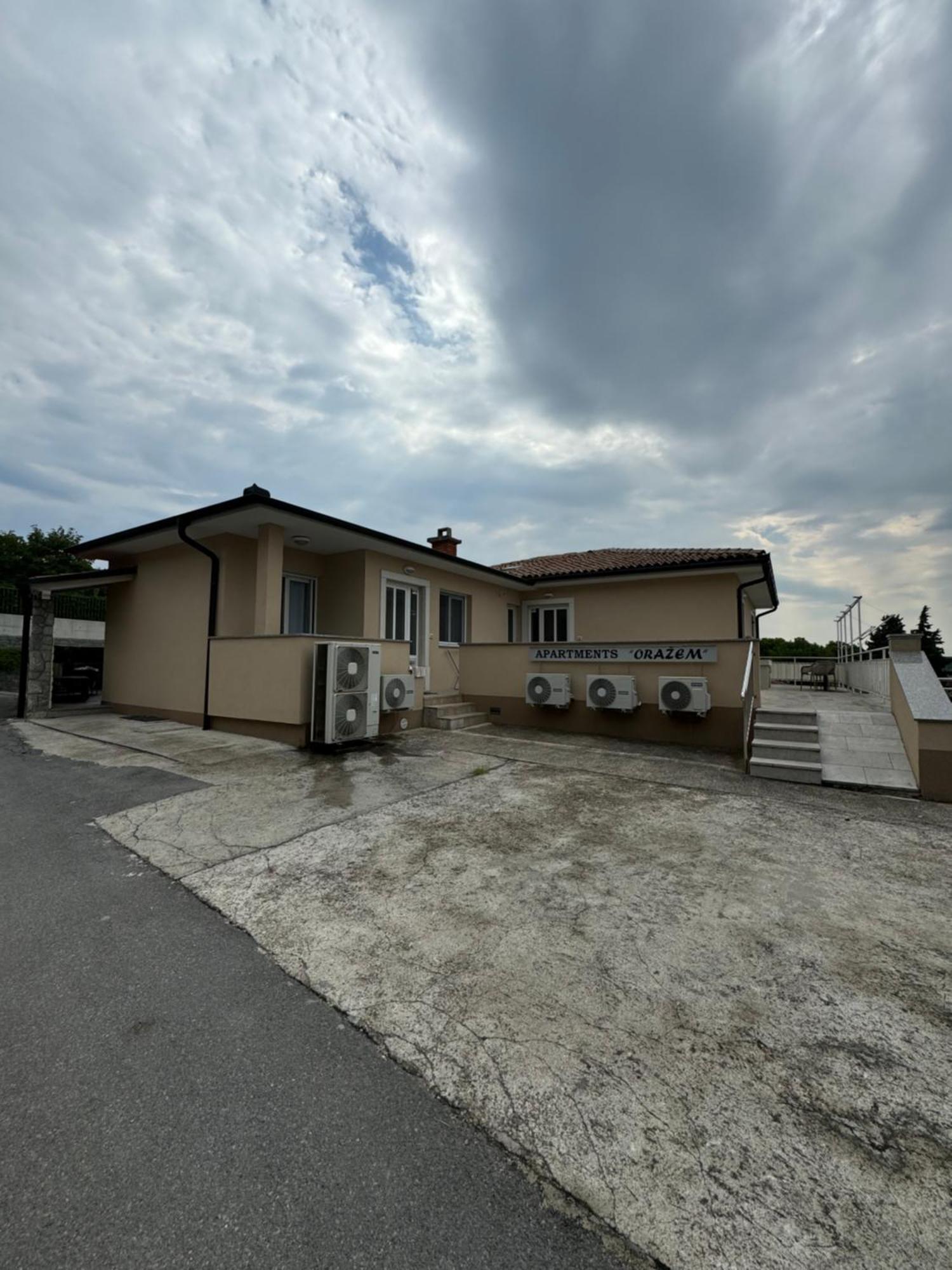 Apartments And Rooms Orazem Zoro Portorož Buitenkant foto